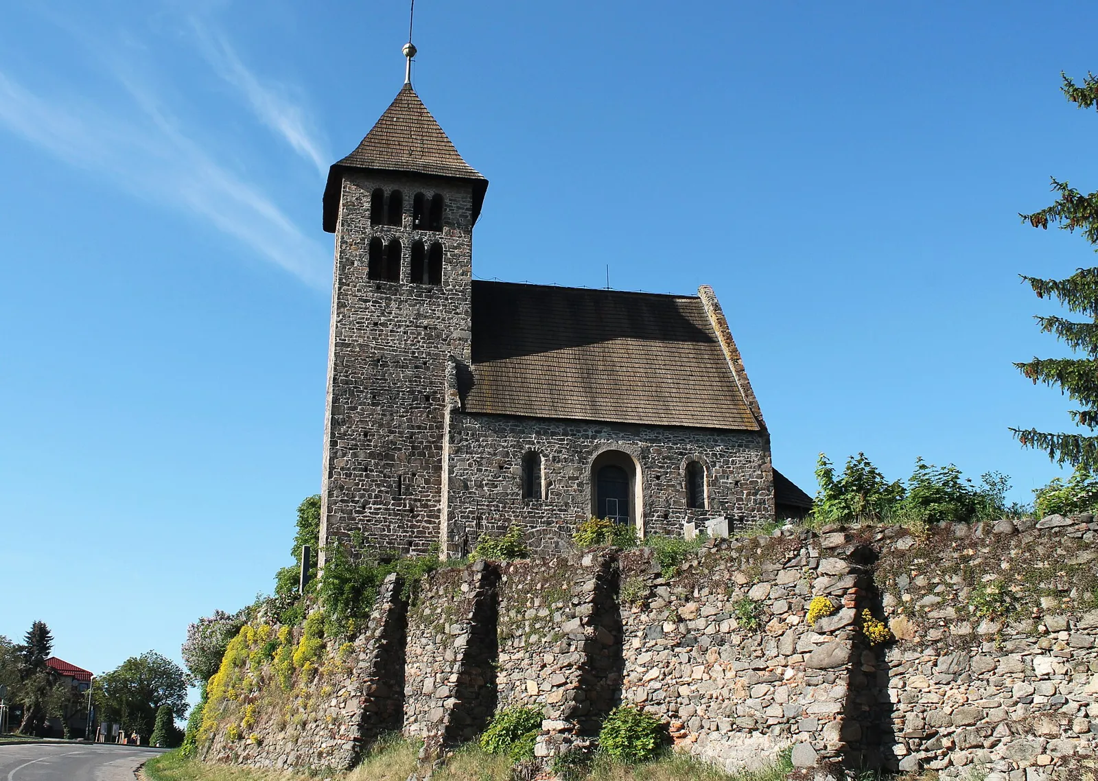 Pohled na obec Poříčí nad Sázavou, okres Benešov