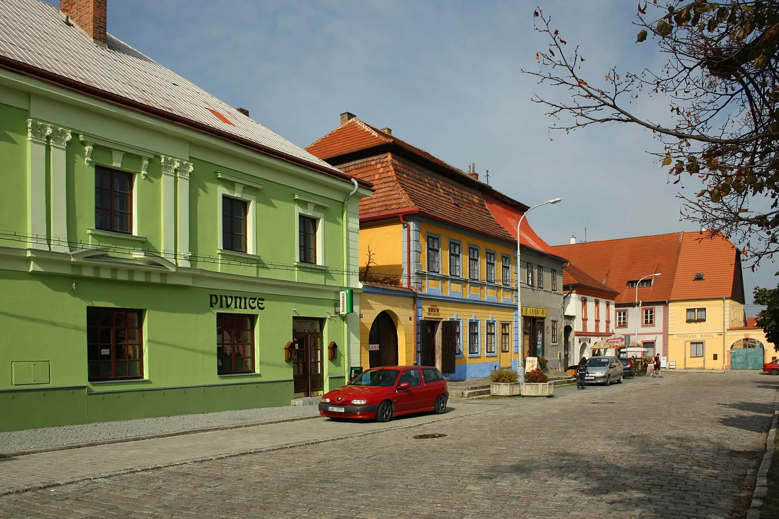 Pohled na obec Kostelec nad Černými lesy, okres Praha-východ