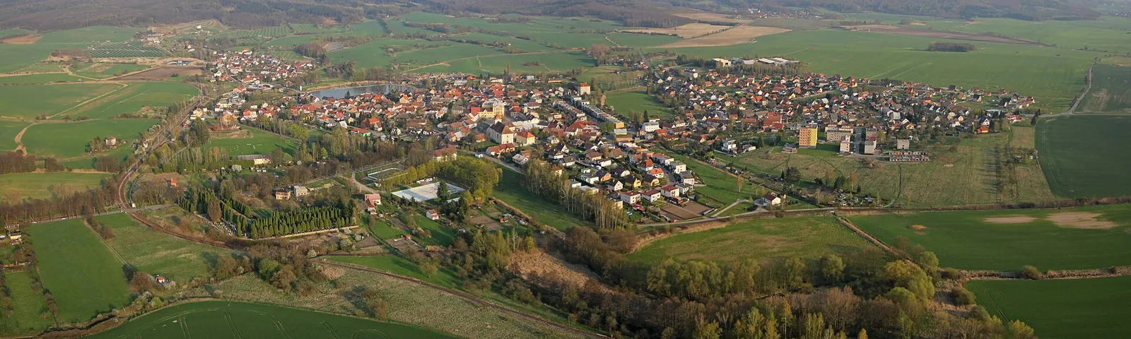 Pohled na obec Dolní Bousov, okres Mladá Boleslav