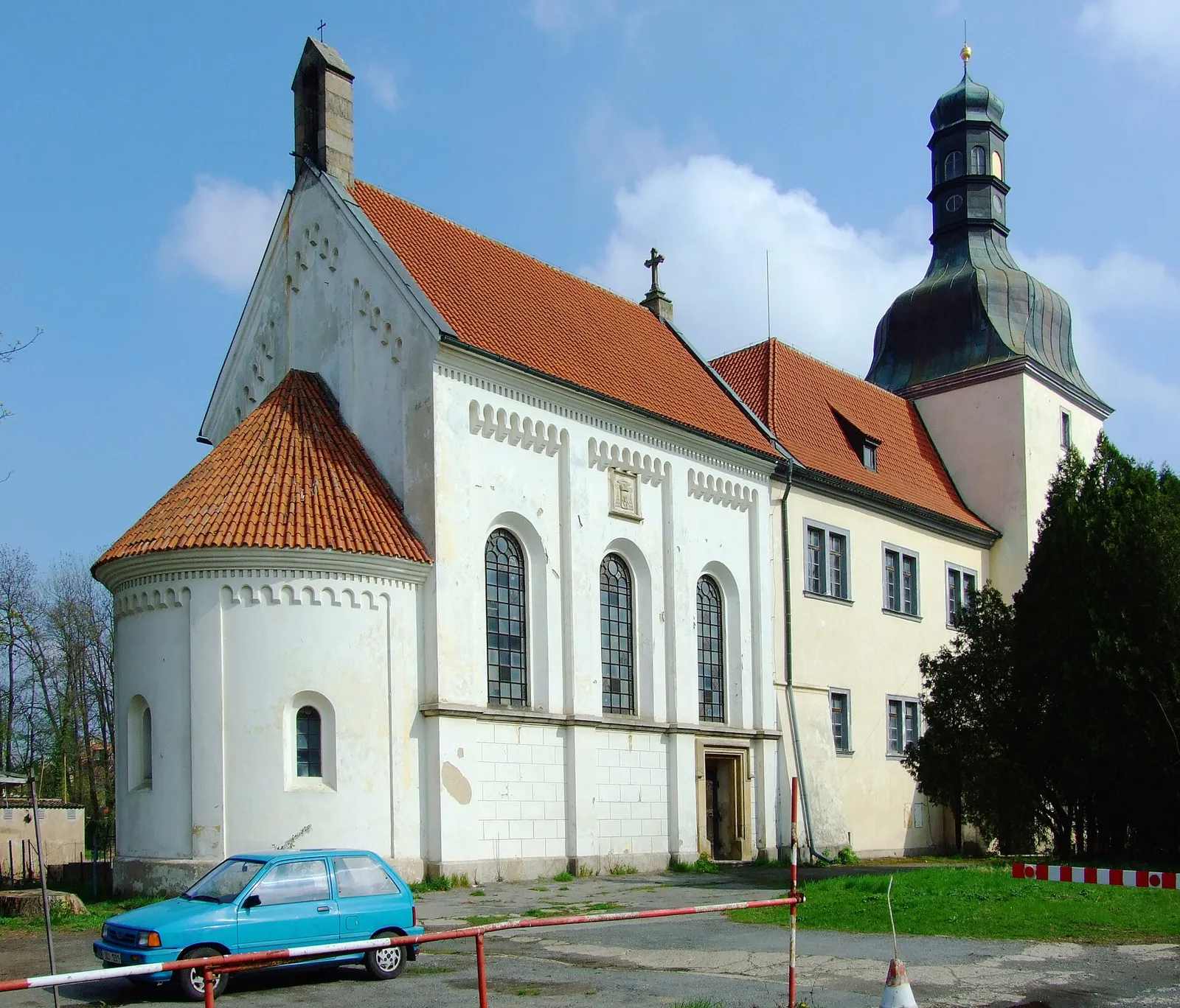 Pohled na obec Dolní Břežany, okres Praha-západ