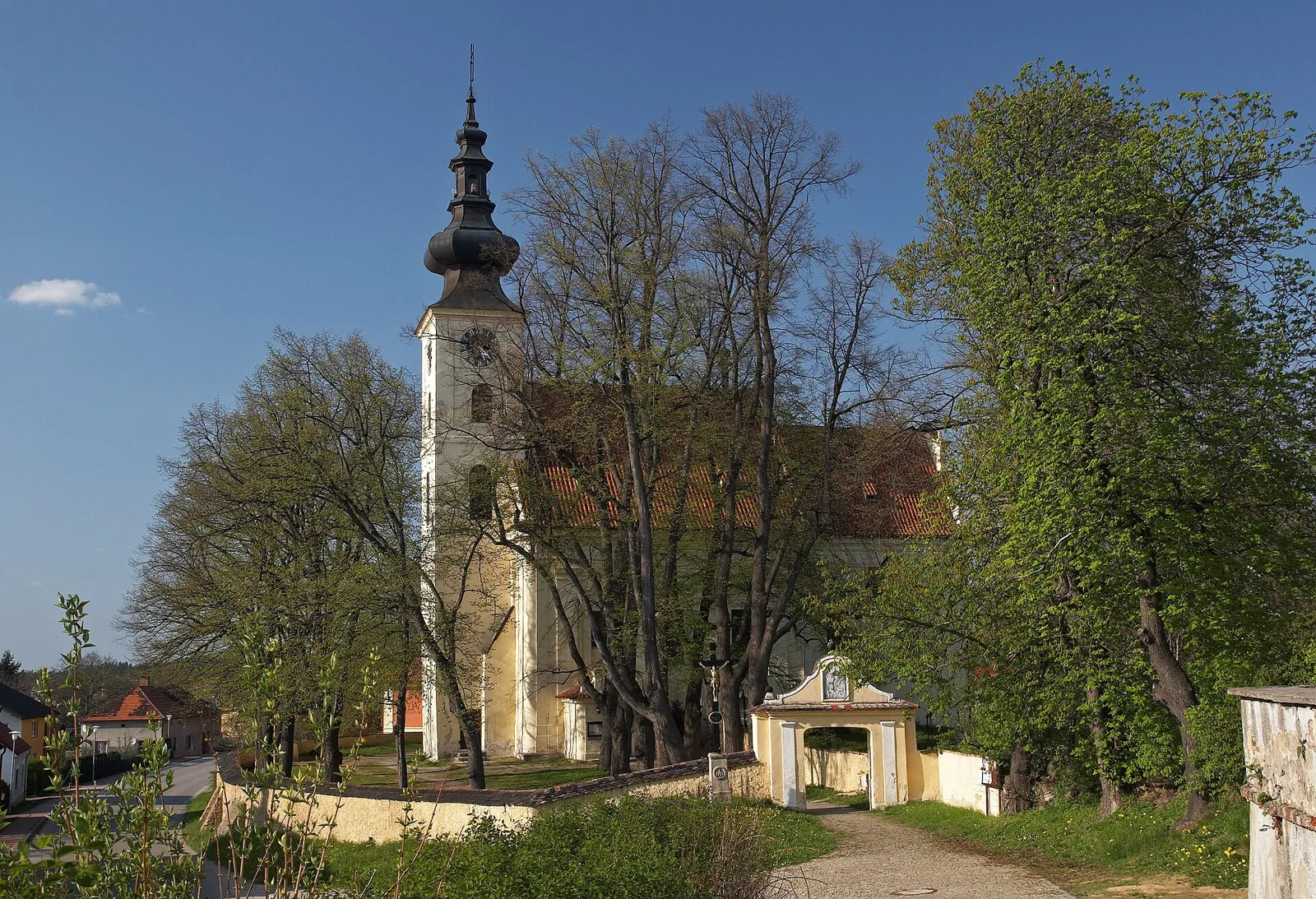 Pohled na obec Kamenný Újezd, okres České Budějovice