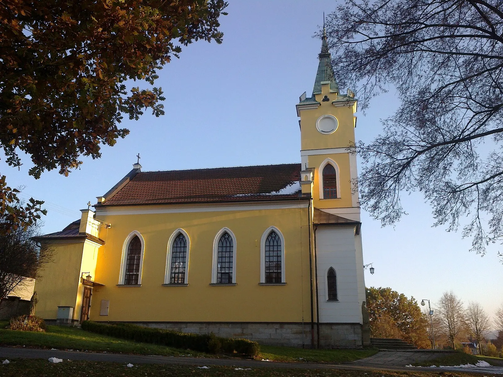 Pohled na obec Velké Poříčí, okres Náchod