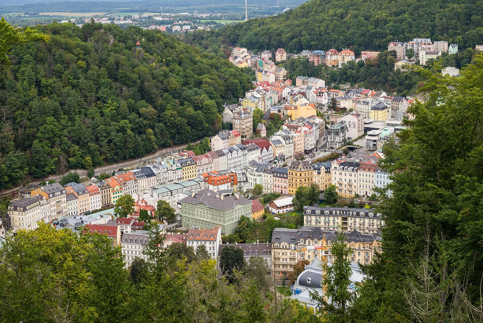 Pohled na obec Karlovy Vary, okres Karlovy Vary