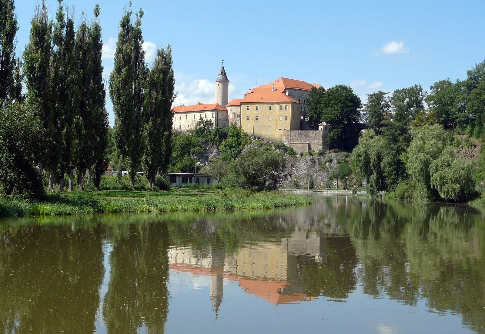 Pohled na obec Ledeč nad Sázavou, okres Havlíčkův Brod