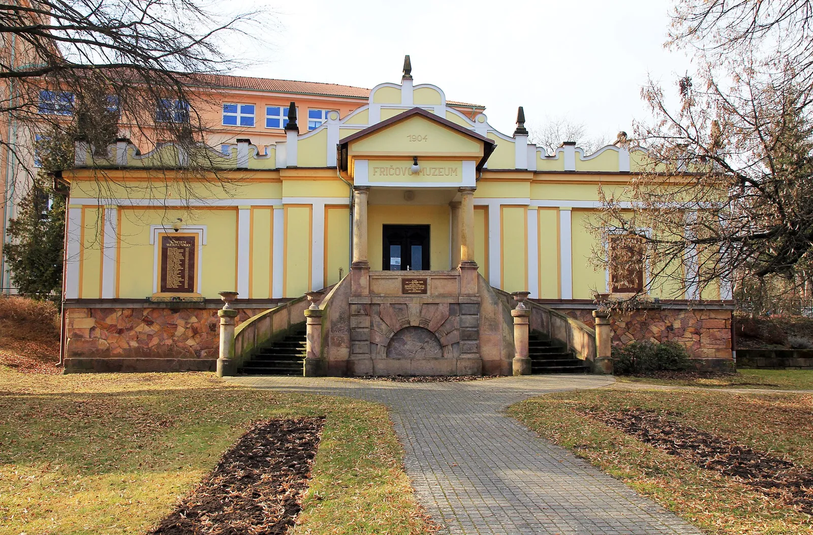 Pohled na obec Lázně Bělohrad, okres Jičín