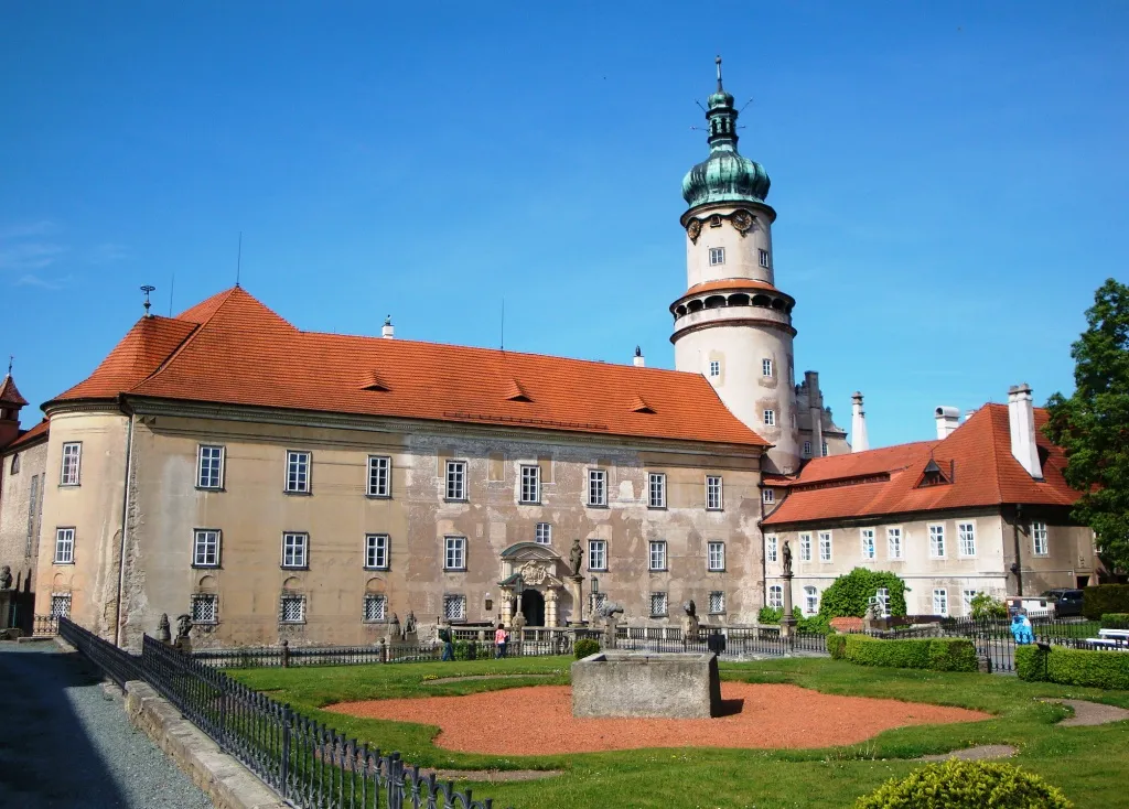 Pohled na obec Nové Město nad Metují, okres Náchod